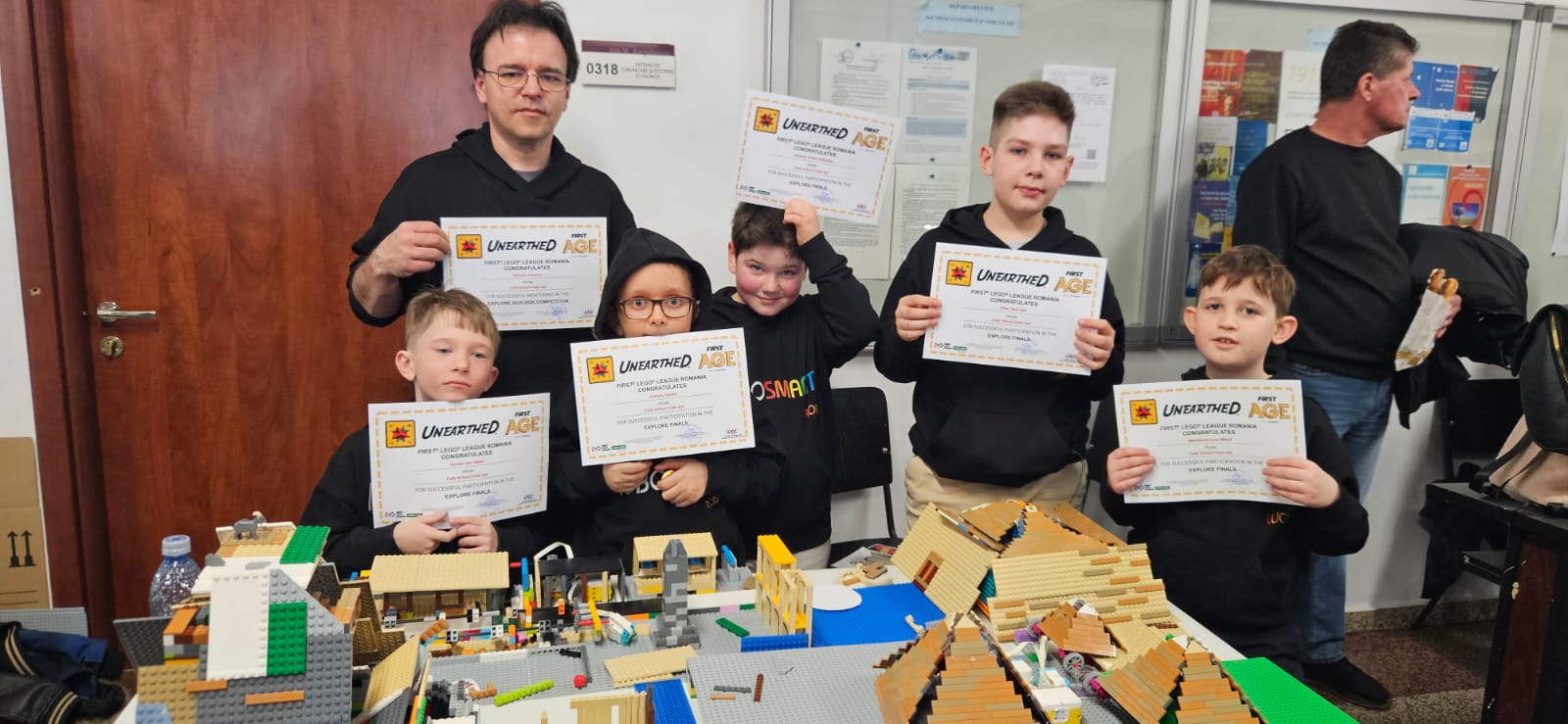 Echipa Robosmart de la Club 801, categoria 6-10 ani